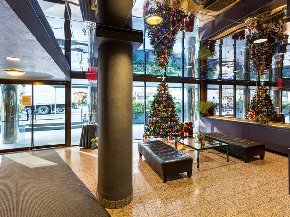 220 East 60th Street image 1 of 10