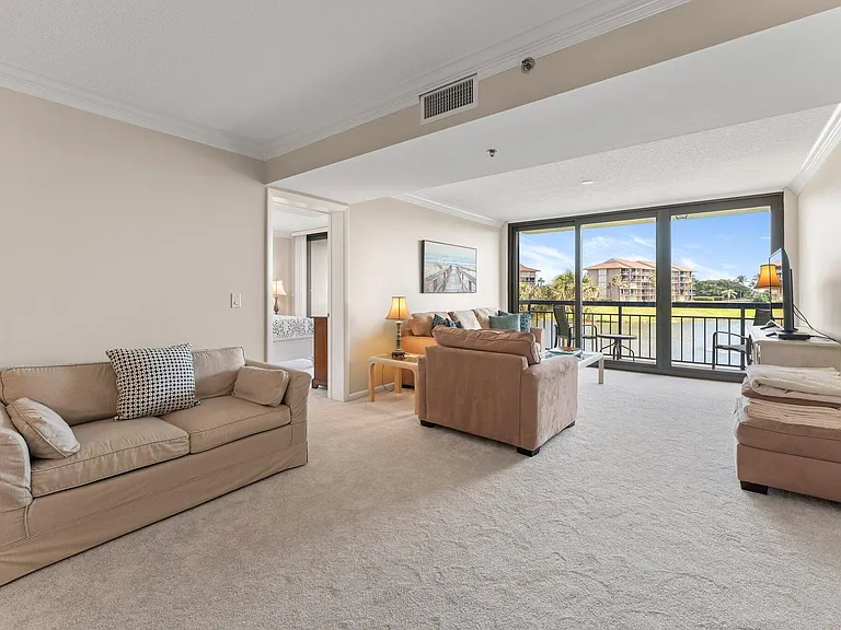 601 S Seas Dr #203 — Photo 11