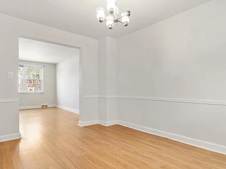 1749 Joan Ave — Photo 5