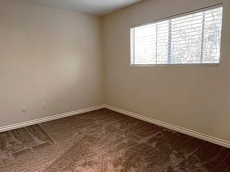 24851 Rollingwood Rd — Photo 18