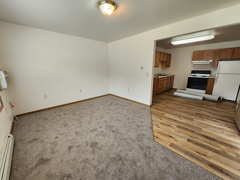 2330 E Hamilton Ave — Photo 11