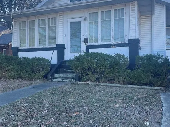 4 Carlyle Ave, Belleville, IL 62220