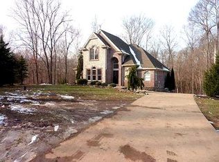 2914 Burke Rd, Bethel, OH 45106