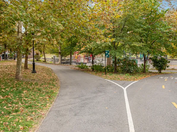 2166 Bronx Park East image 7 of 20