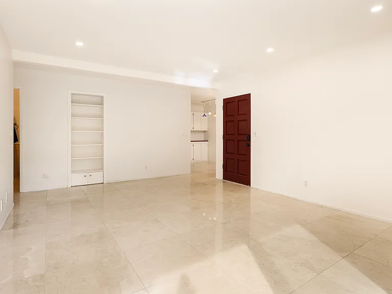 29 Dearborn Pl #7 — Photo 4