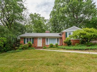 454 Mount View Dr, Staunton, VA 24401