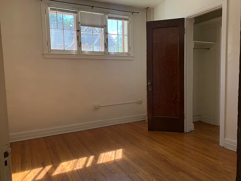 1320 York St #6 — Photo 8