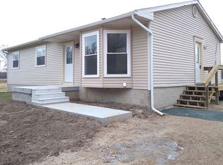 14421 Corunna Rd, Chesaning, MI 48616