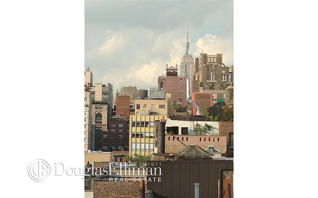 Sold by Douglas Elliman | media 29