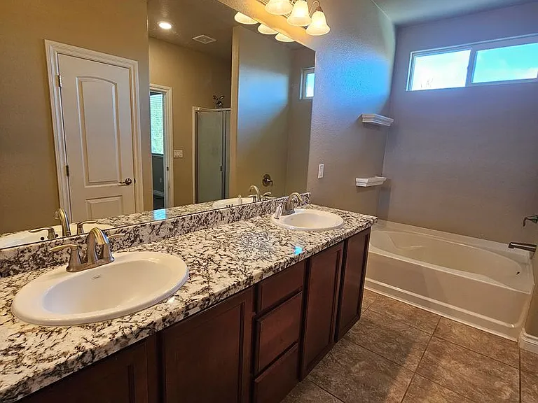 18187 Kodiak Bear Ct — Photo 15