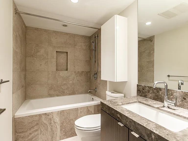 125 E 14th St #701 — Photo 5