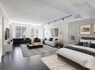 45 W 54th St #8D, New York, NY 10019