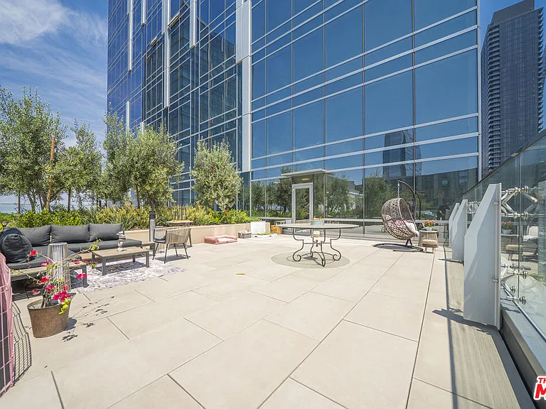 889 Francisco St #3603 — Photo 46