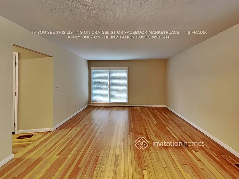 3934 Ensign Ct — Photo 4