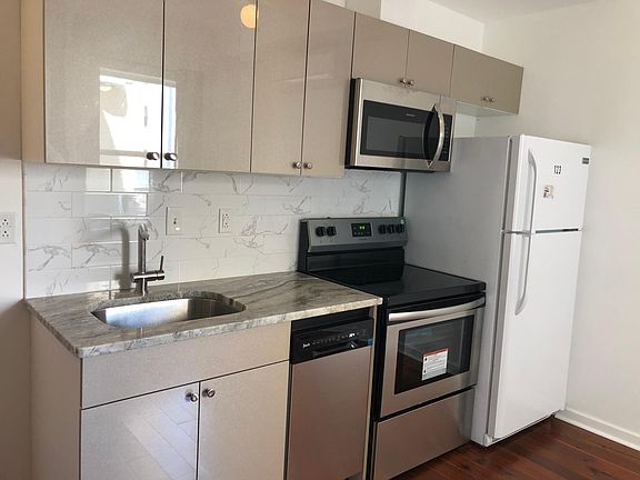 3rd image of 1808 Cecil B Moore Ave #8