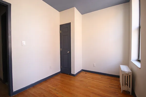 Rented by Compass | media 7