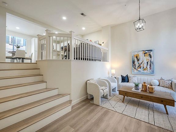 3rd image of 10230 Wateridge Cir Unit 184