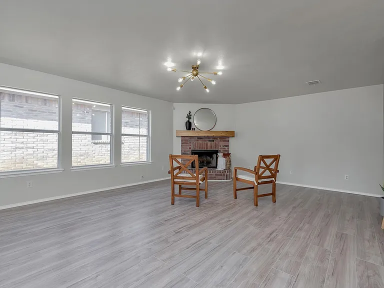 1037 Triple Crown Dr — Photo 6