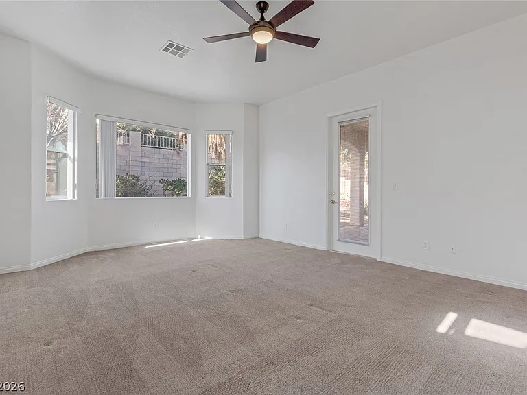3131 Surf Spray St — Photo 32