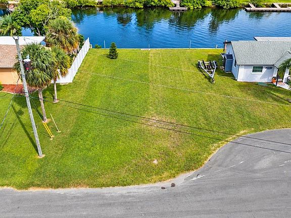 2nd image of 4367 4TH ISLE DRIVE LOT 4