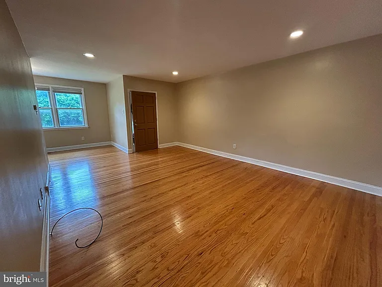 2618 W Mimi Cir — Photo 1