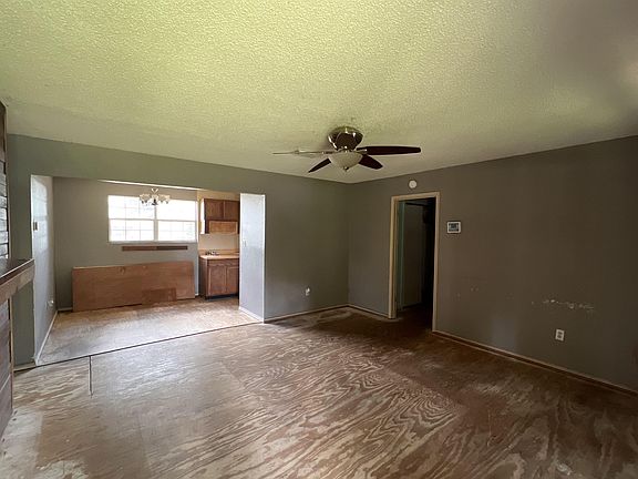 2nd image of 7776 Patricia Ln