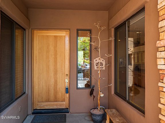 5th image of 12 Canyon Creek Court