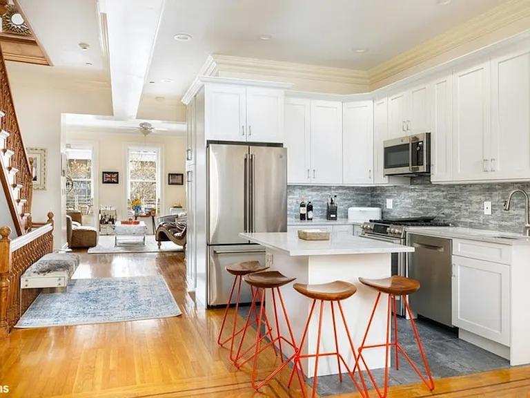 155 W 78th St #3 — Photo 3