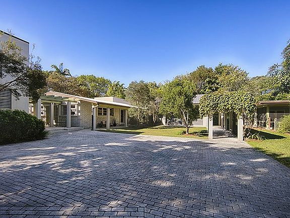 Enchanting Estate w/ Four Independent Structures