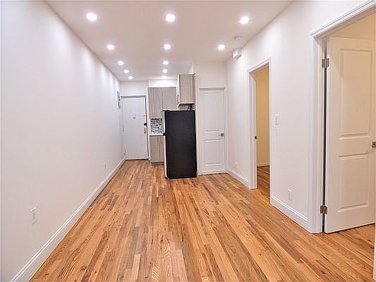 2nd image of 26 Leroy St APT 13