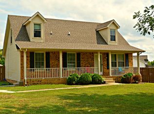 422 Newman Dr, Clarksville, TN 37042