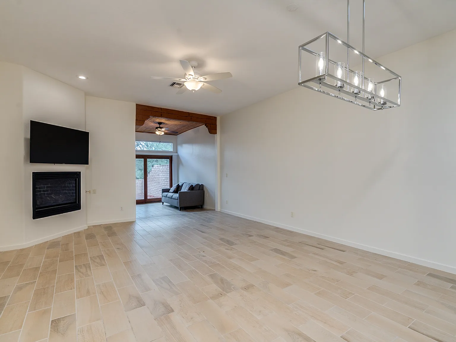 2 bed, 1625 sqft, $2,100 — Photo 4