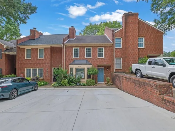 3166 Corner Oak Dr, Peachtree Corners, GA 30071