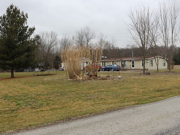 3rd image of 1344 W County Road 1000 S