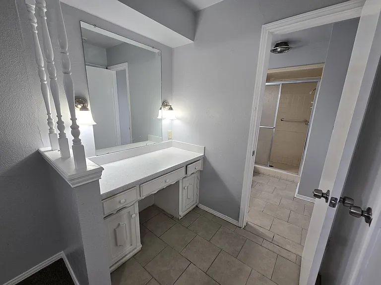509 Arbor Ln — Photo 3