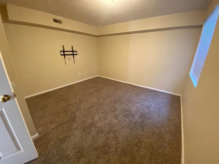 4120 Autumn Heights Dr #F — Photo 22