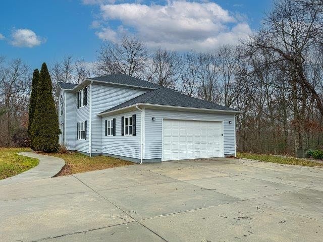1st image of 85 Kimberly Dr
