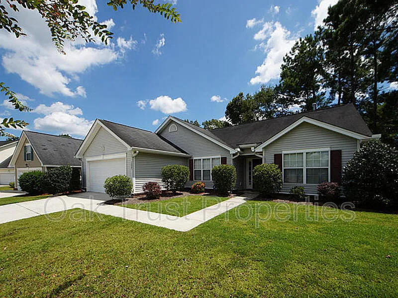 3 bed, 2.0 bath, 1504 sqft, $2,495 — Photo 2