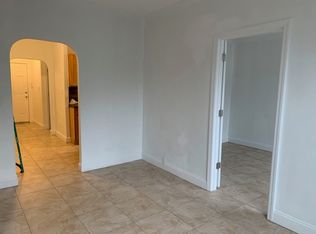 1574 40th St #2R, Brooklyn, NY 11218