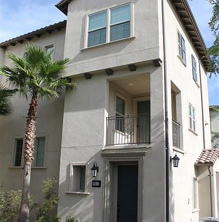 3rd image of 860 Iris Way Unit C