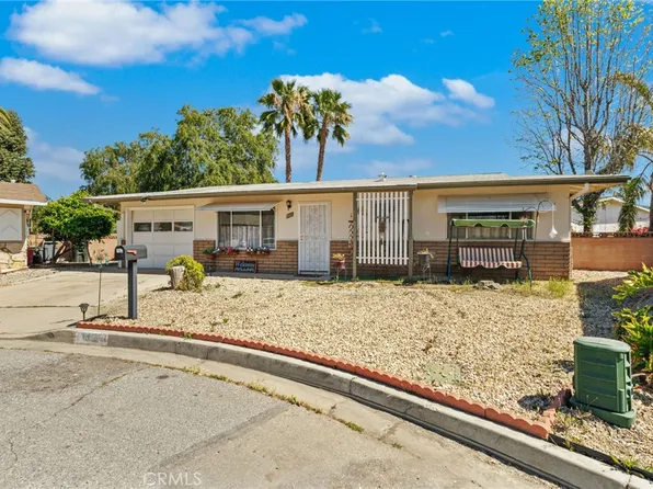 860 Felipe Pl, Hemet, CA 92543