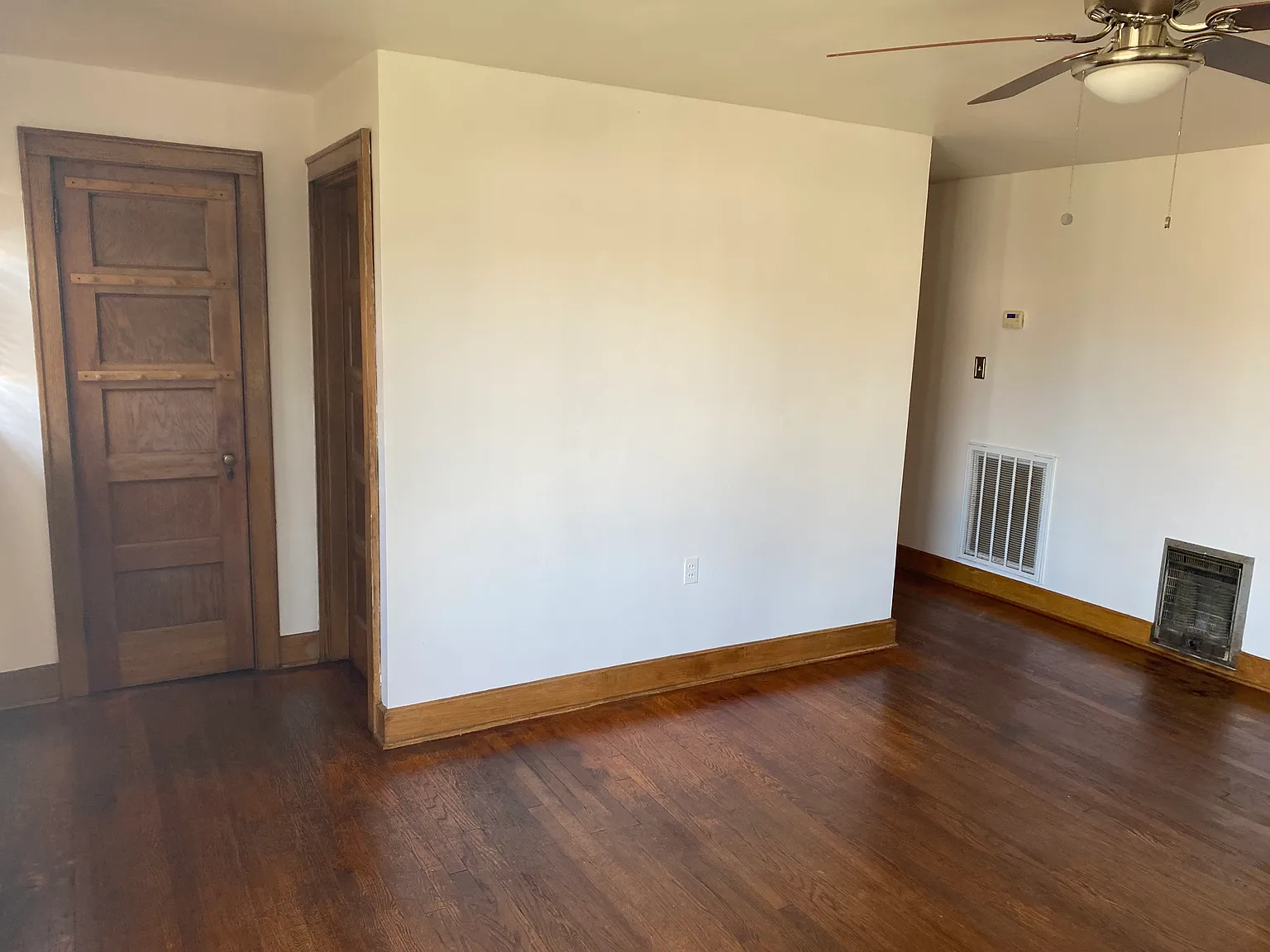 2 bed, 1200 sqft, $1,350 — Photo 4