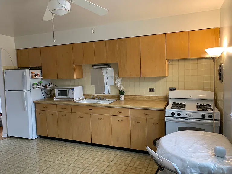 8903 Lamon Ave #2B — Photo 7