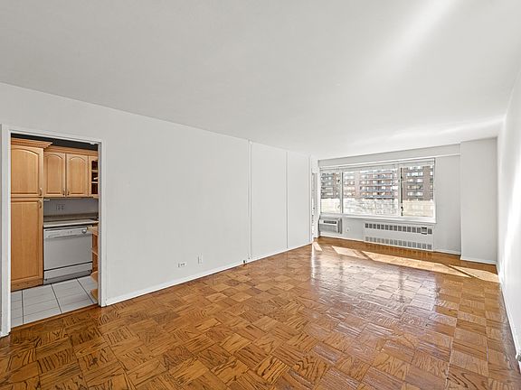3rd image of 392 Central Park W APT 15B