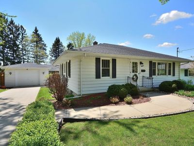 1243 Lillian St, Fort Atkinson, WI, 53538