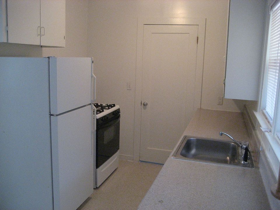 2nd image of 13340 E Church St