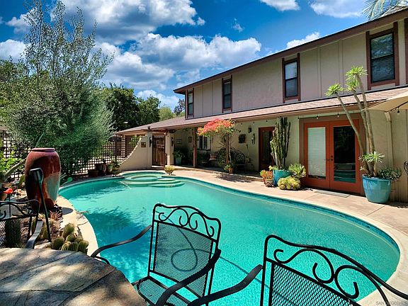 4th image of 1090 Ellen Ln