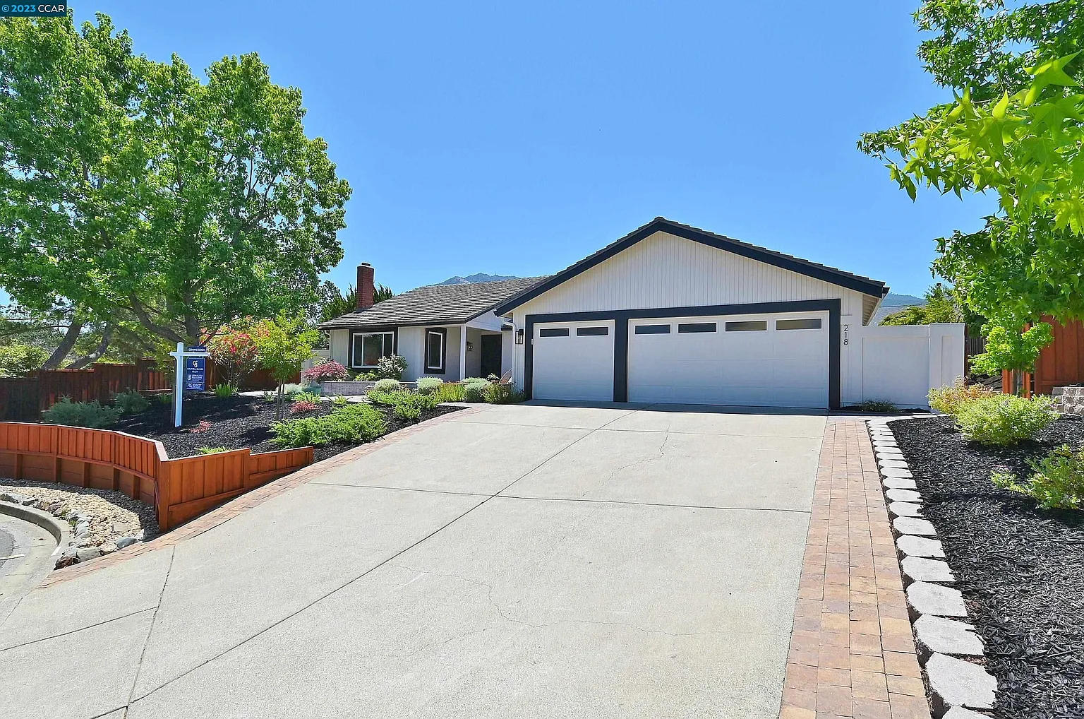 218 Mount Wilson Pl photo 1