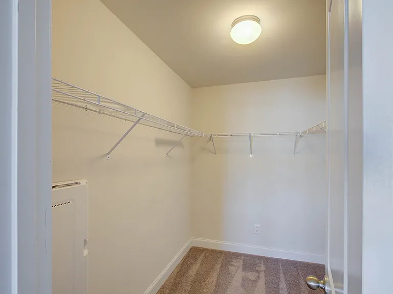 7821 Montview Rd — Photo 16