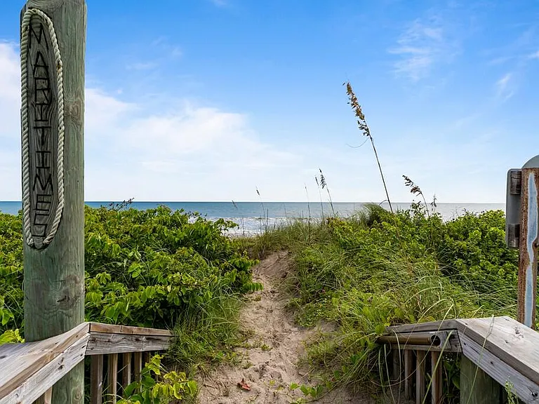 2051 NE Ocean Blvd #C13 — Photo 43